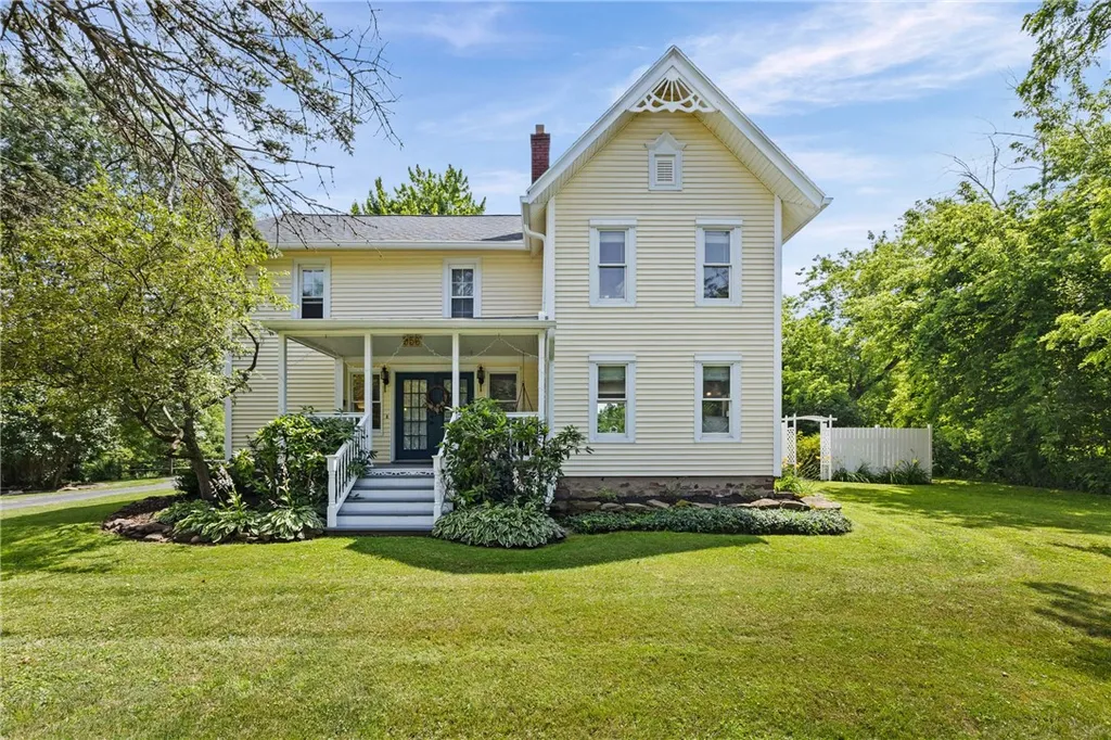 Property at 956 Willits Rd, Ontario, NY 14519
