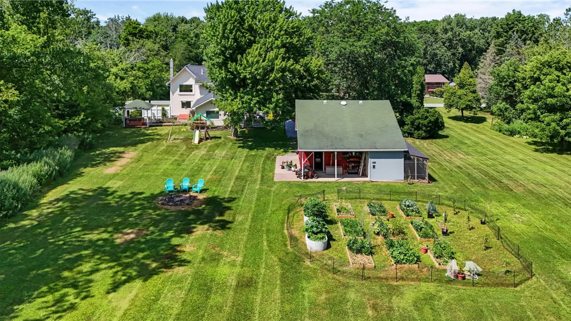 Property at 956 Willits Rd, Ontario, NY 14519 3