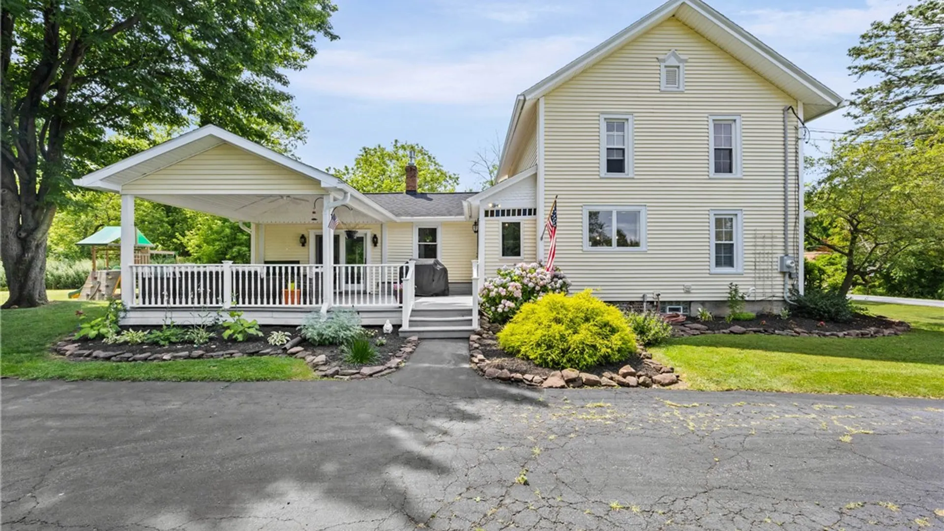 Property at 956 Willits Rd, Ontario, NY 14519 33