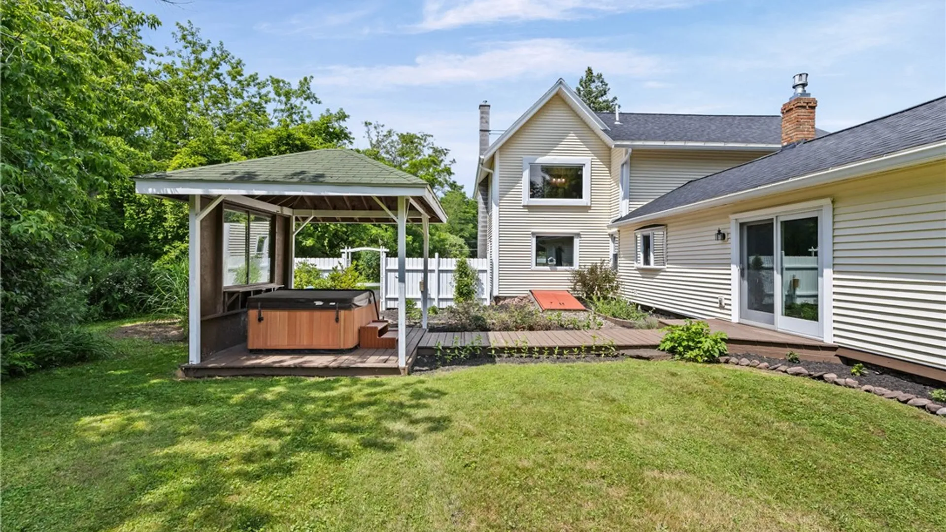 Property at 956 Willits Rd, Ontario, NY 14519 34