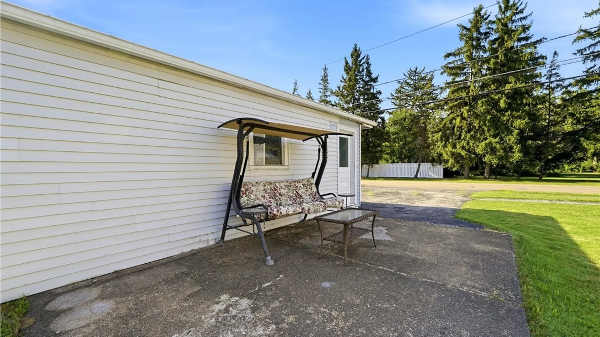 Property at 4810 Bay View Road, Hamburg, NY 14075 40