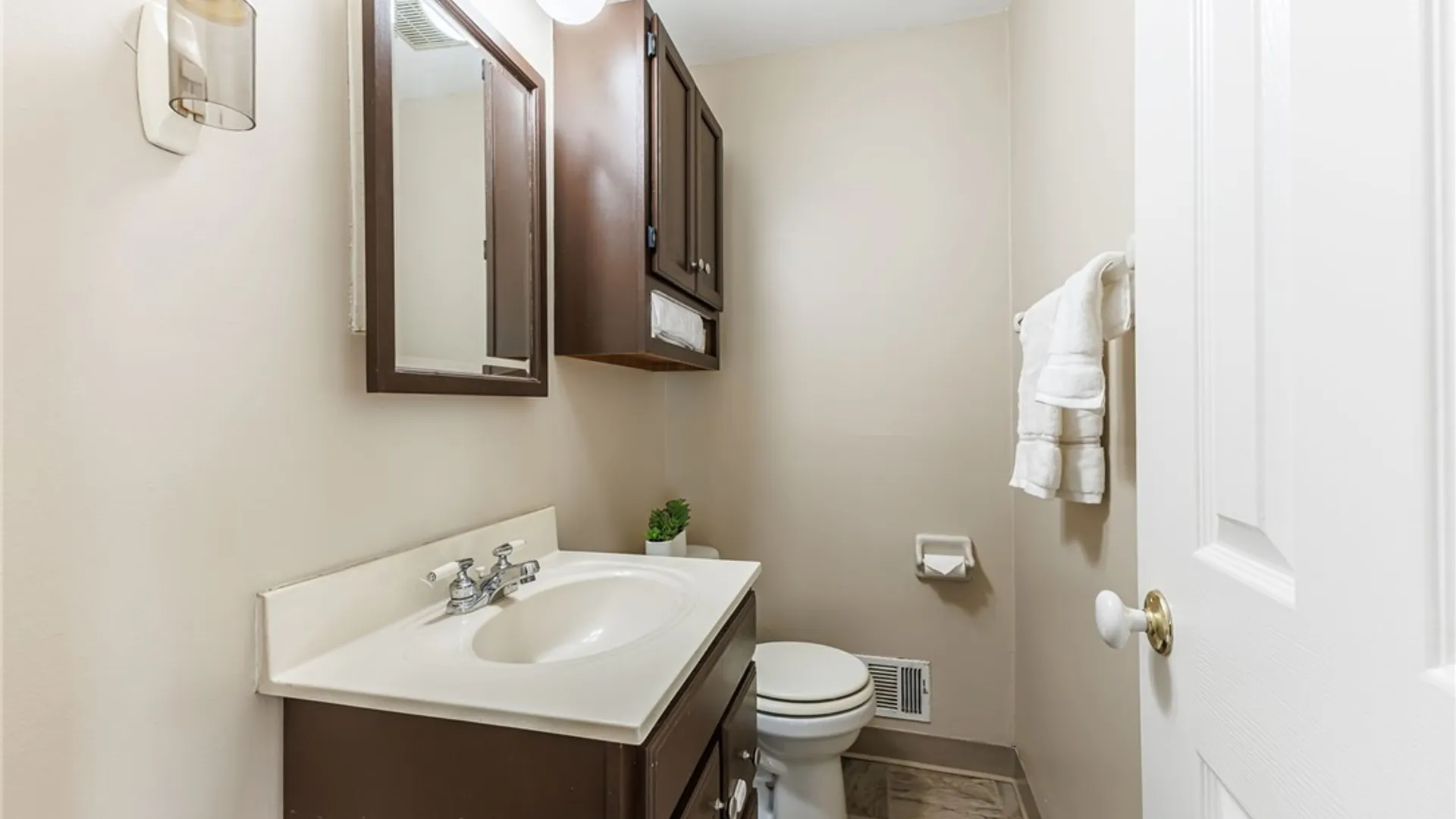 Property at 35 Grecian Parkway, Greece, NY 14626 21