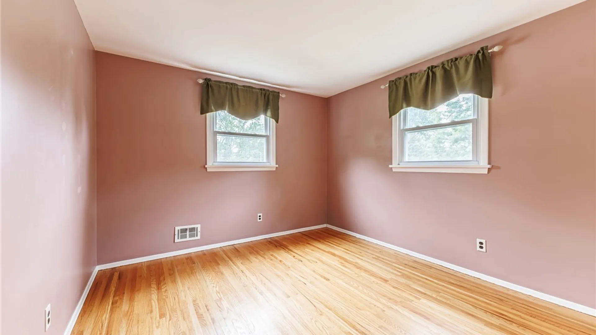 Property at 35 Grecian Parkway, Greece, NY 14626 24