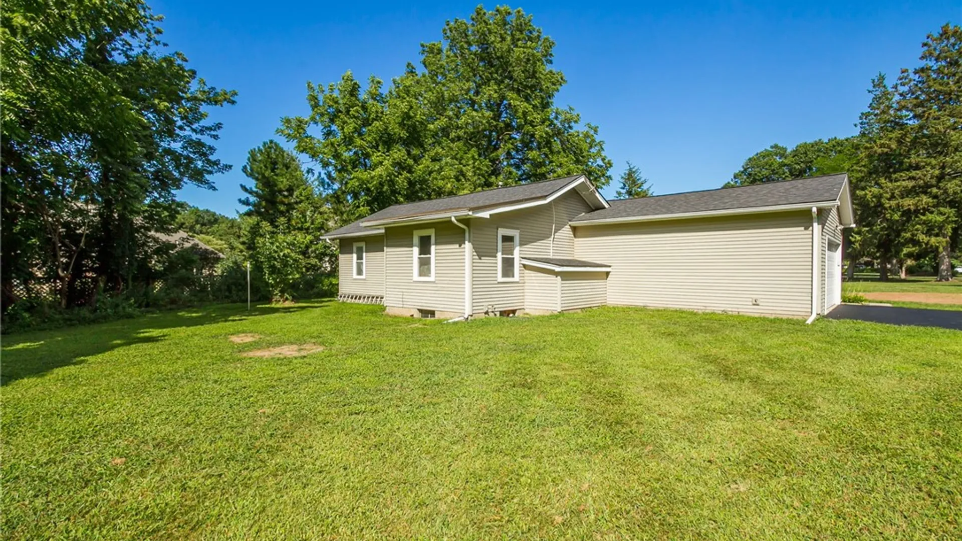 Property at 617 Dewitt Road, Webster, NY 14580 29