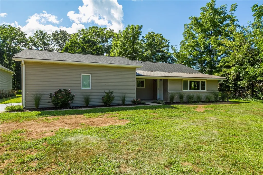 Property at 617 Dewitt Road, Webster, NY 14580