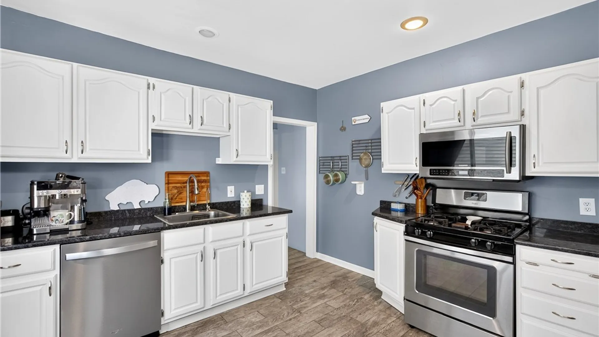 Property at 46 Strathmore Avenue, Buffalo, NY 14220 15