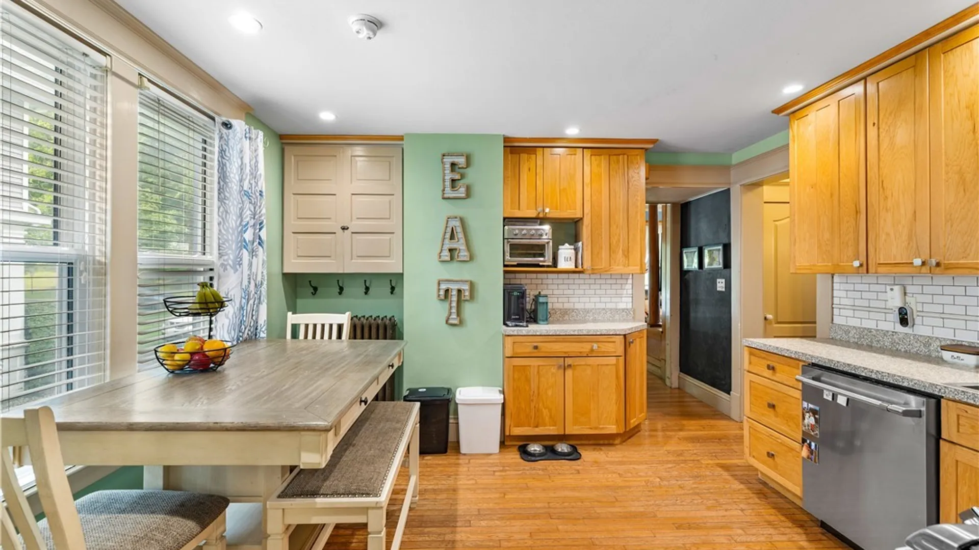 Property at 79 Oxford Road, New Hartford, NY 13413 18
