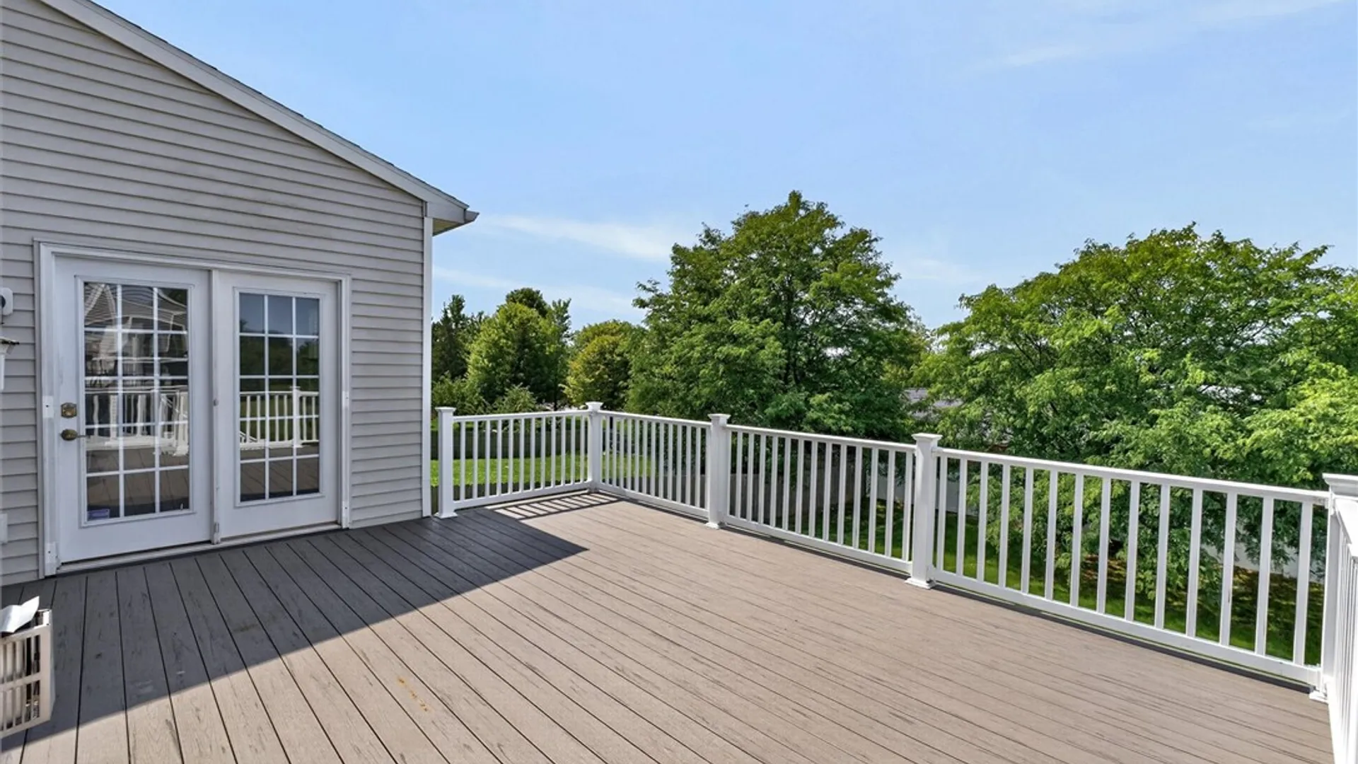 Property at 84 Elmcrest Rise, Henrietta, NY 14586 46