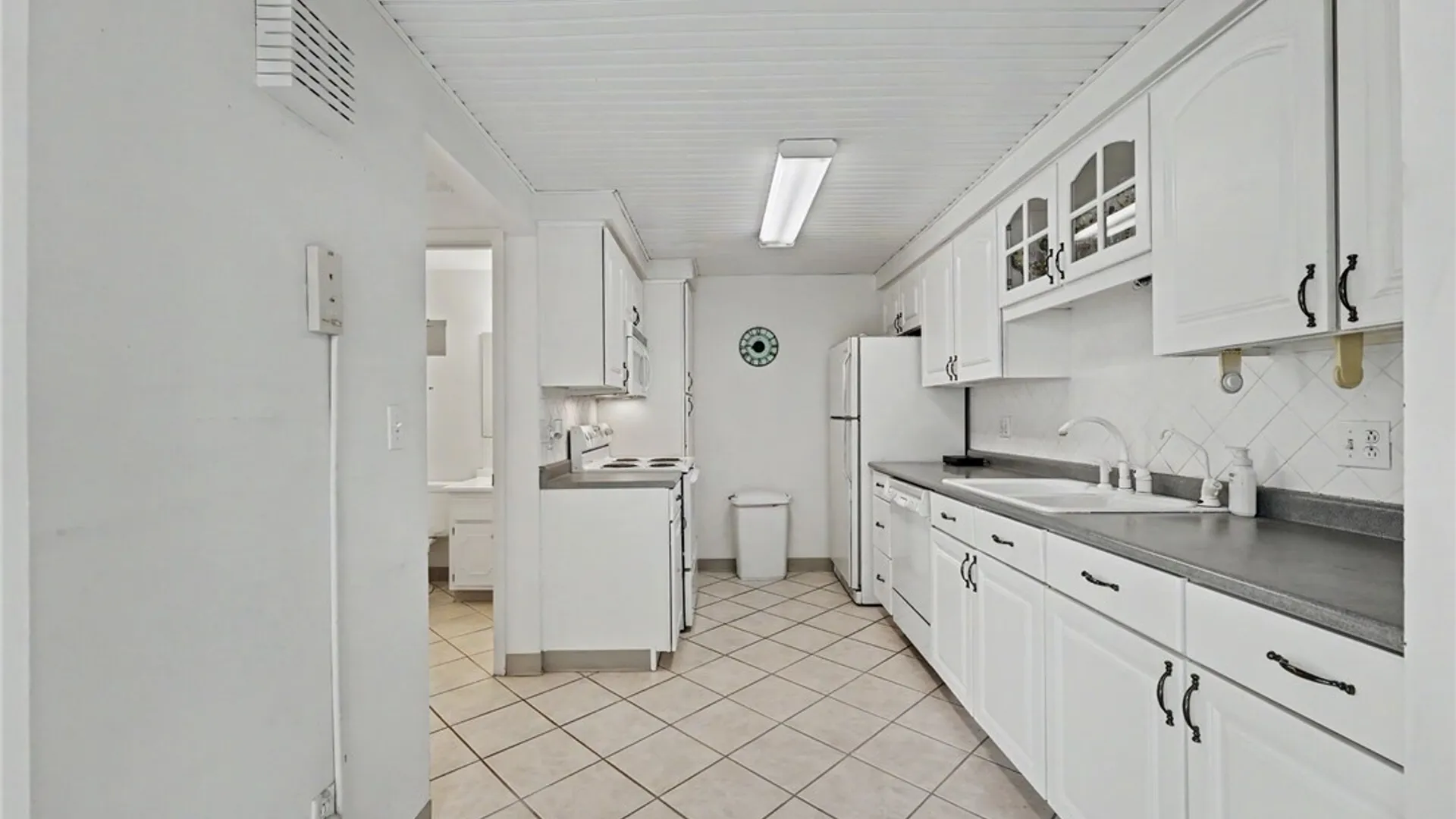 Property at 54 Harrogate, Amherst, NY 14221 9
