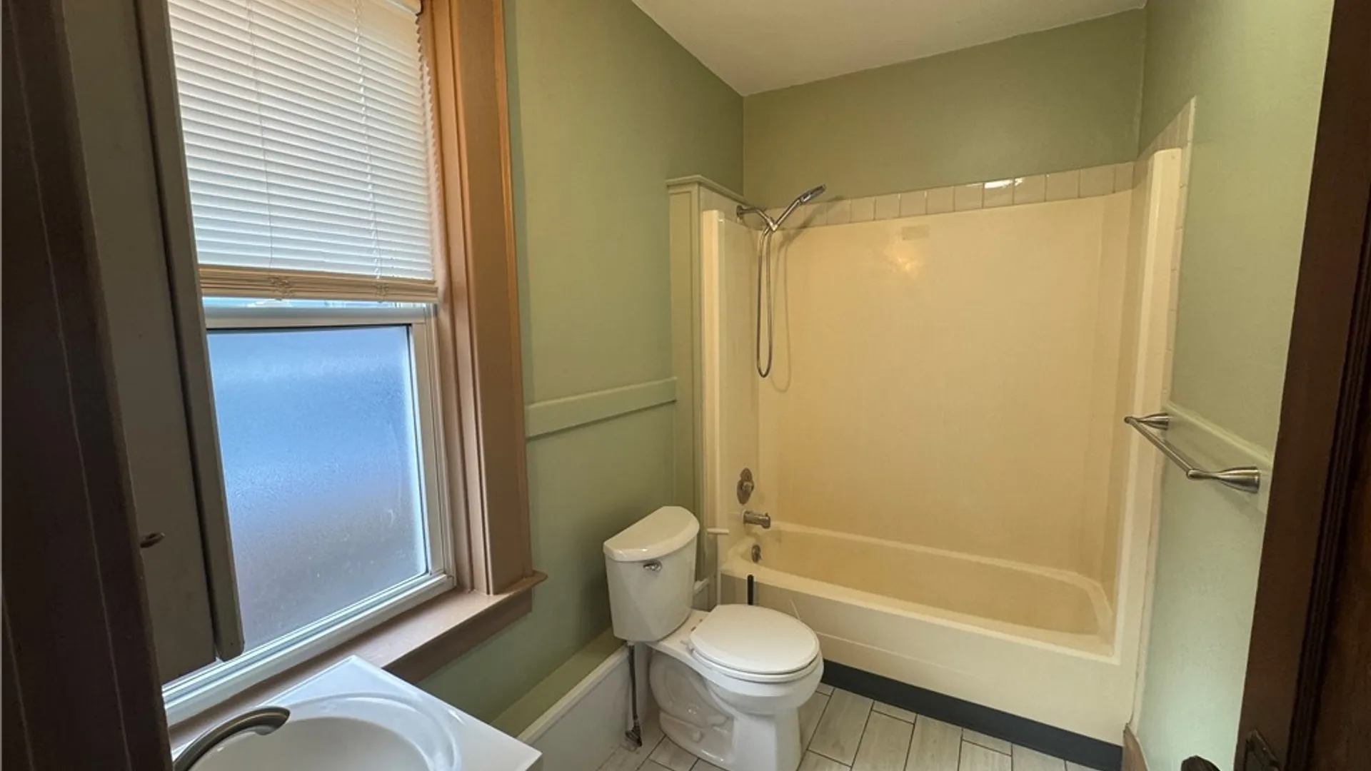 Property at 409 Milton Avenue, Syracuse, NY 13204 32