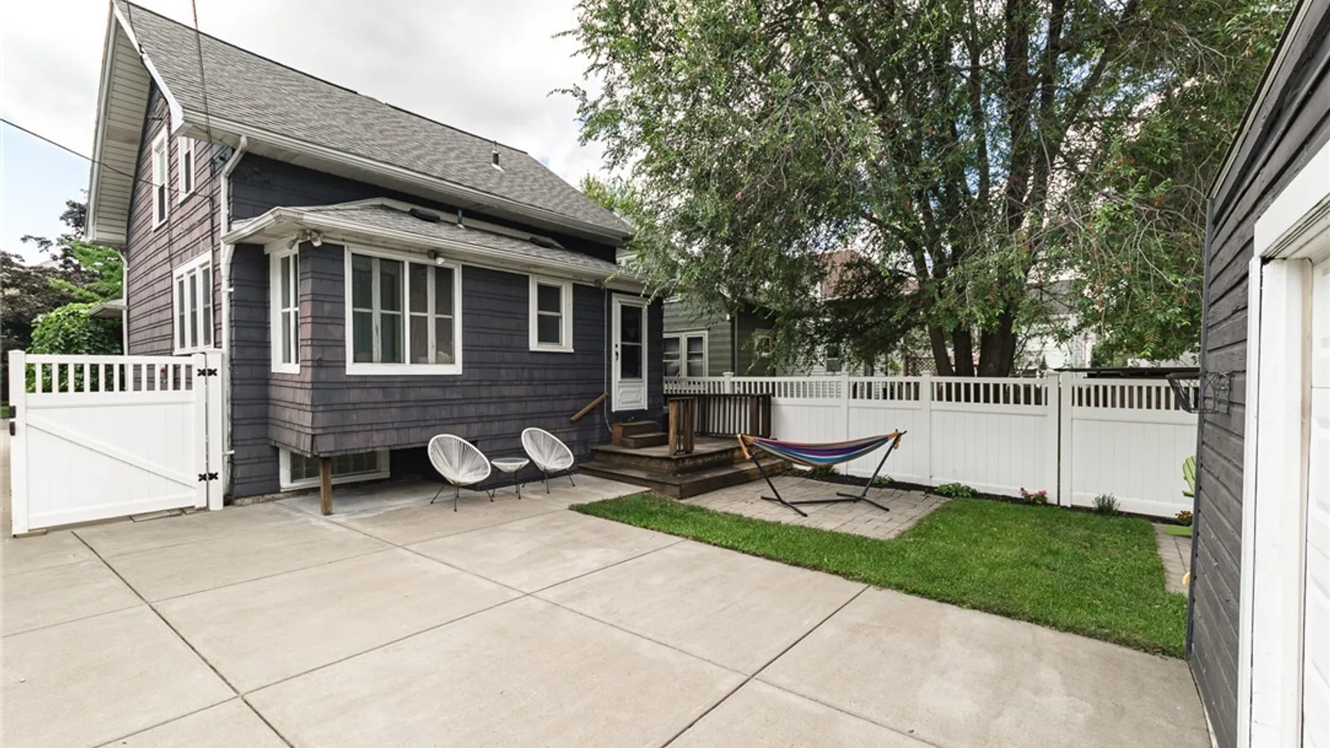 Property at 35 Montrose Avenue, Buffalo, NY 14214 5