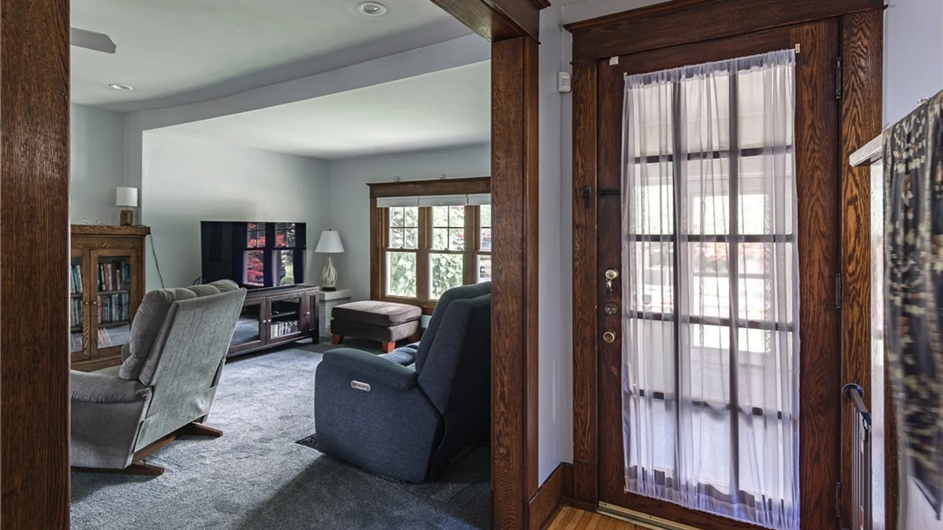 Property at 35 Montrose Avenue, Buffalo, NY 14214 9