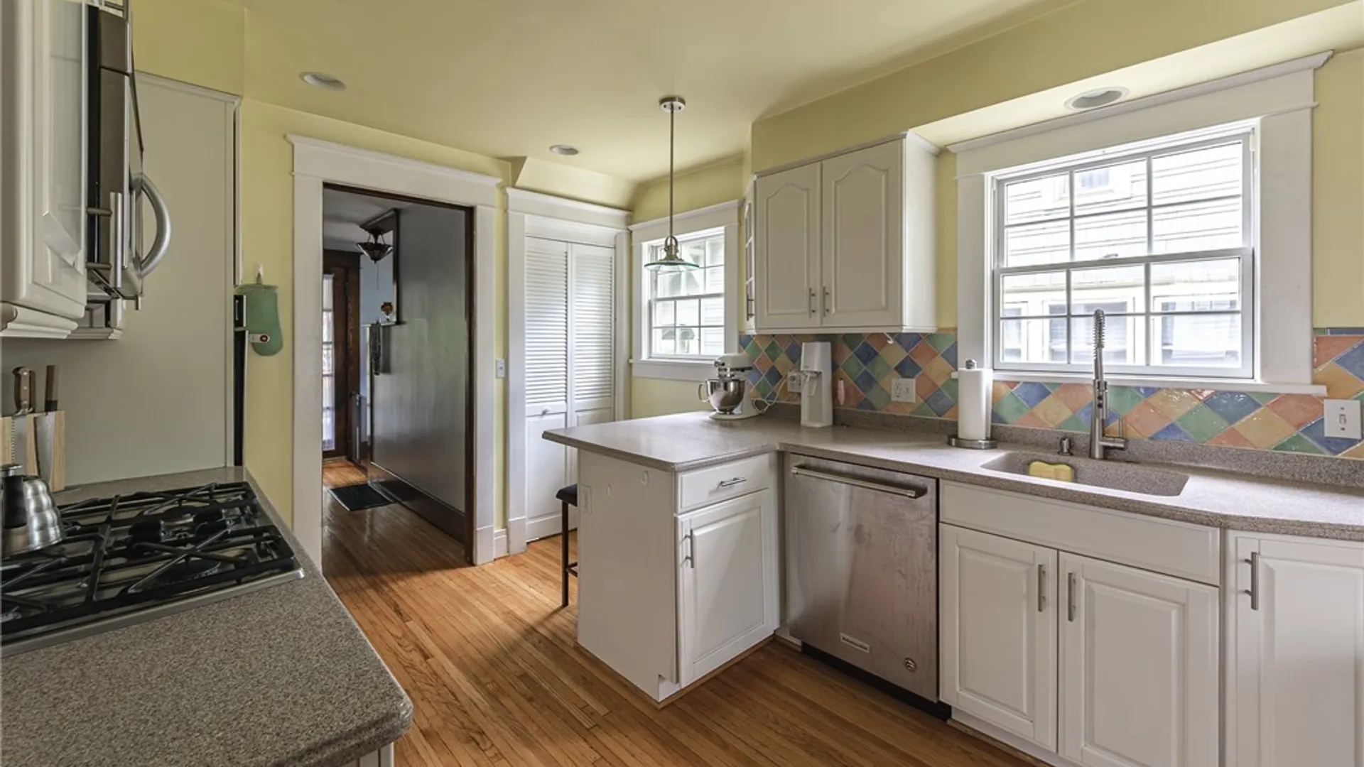 Property at 35 Montrose Avenue, Buffalo, NY 14214 19