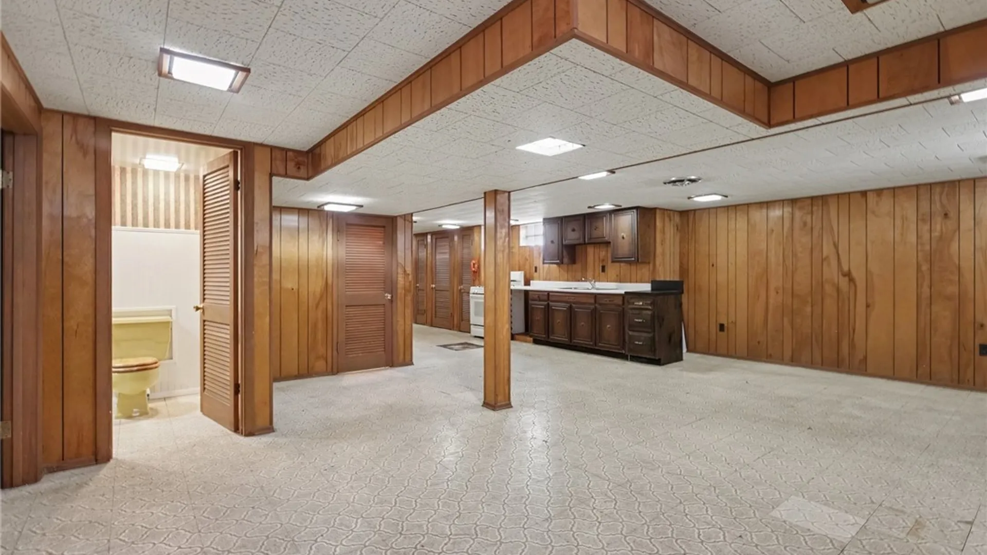 Property at 60 Longcroft Road, Irondequoit, NY 14609 28