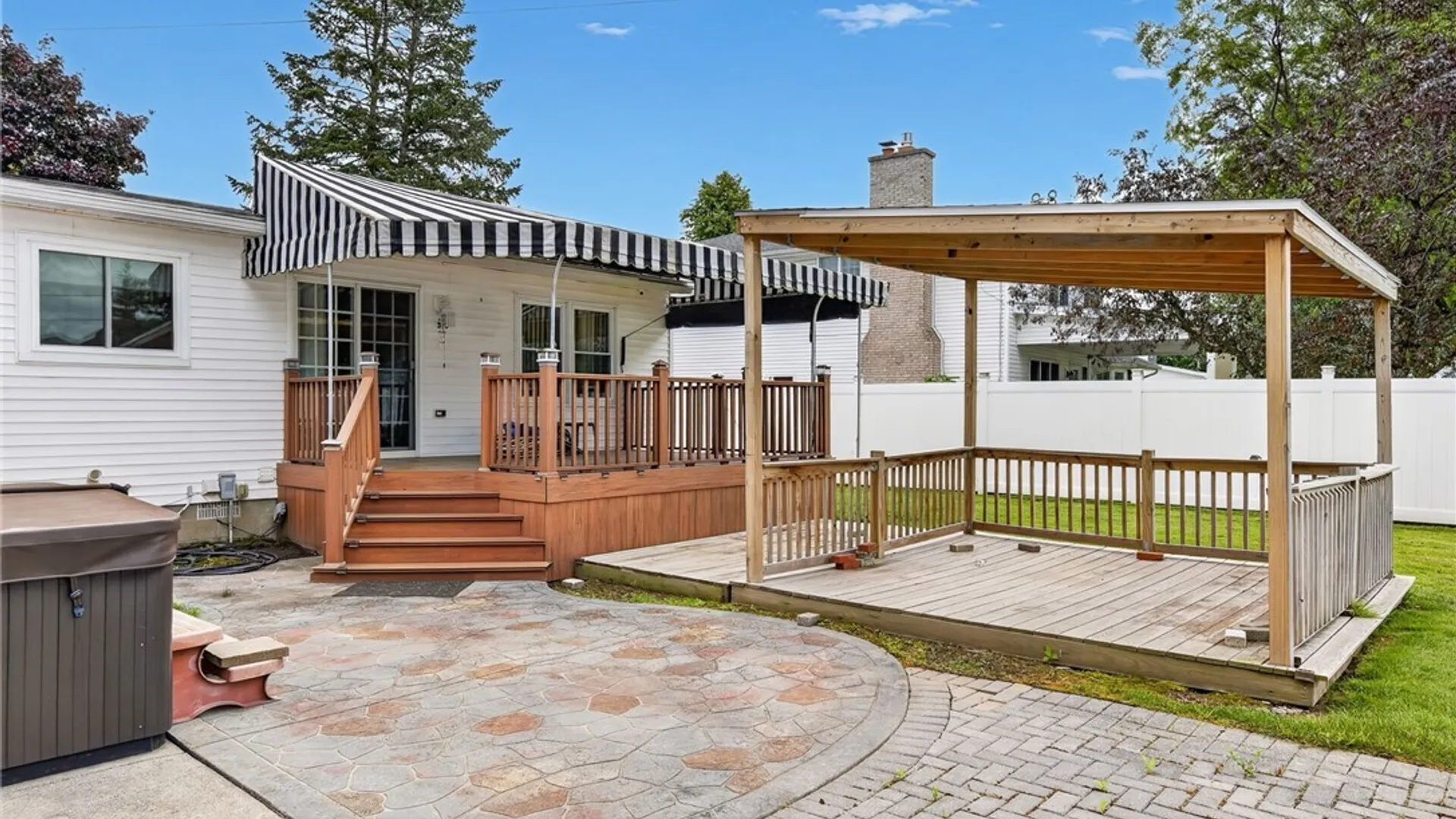 Property at 194 Exeter Road, Amherst, NY 14221 8