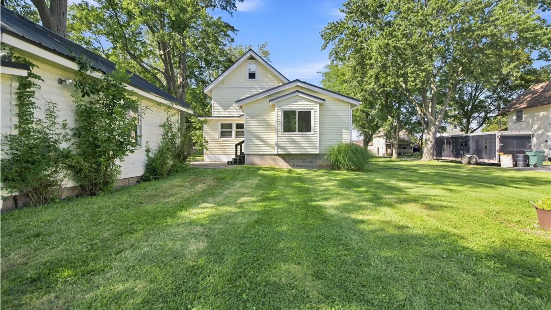 Property at 33 Grove Street, Parma, NY 14468 35