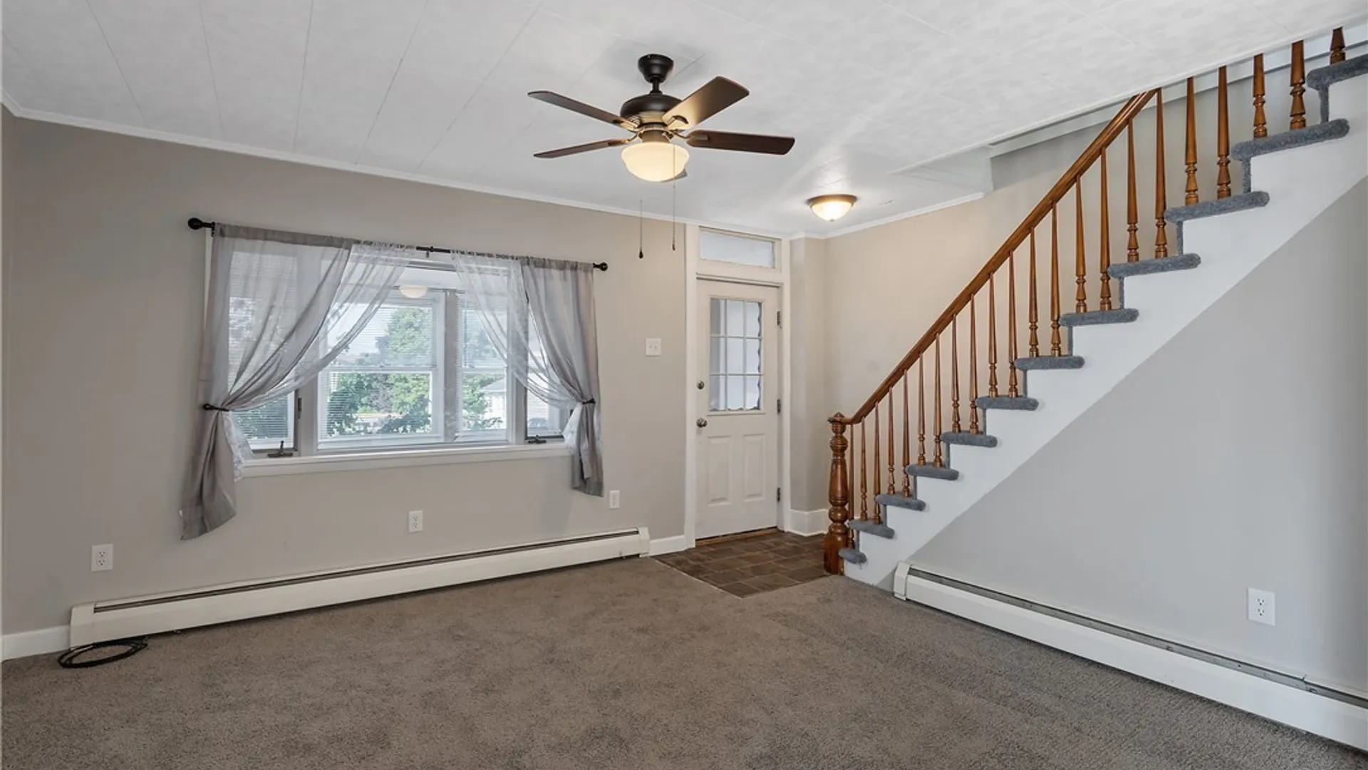 Property at 229 1/2 2nd Street, Oswego, NY 13126 4