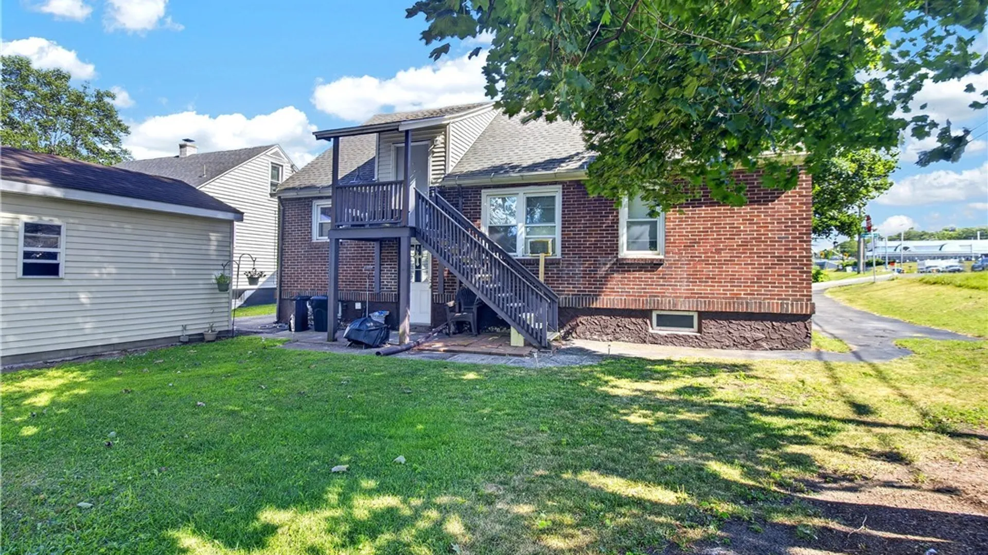 Property at 18 Fairdale Pl, Whitestown, NY 13492 36