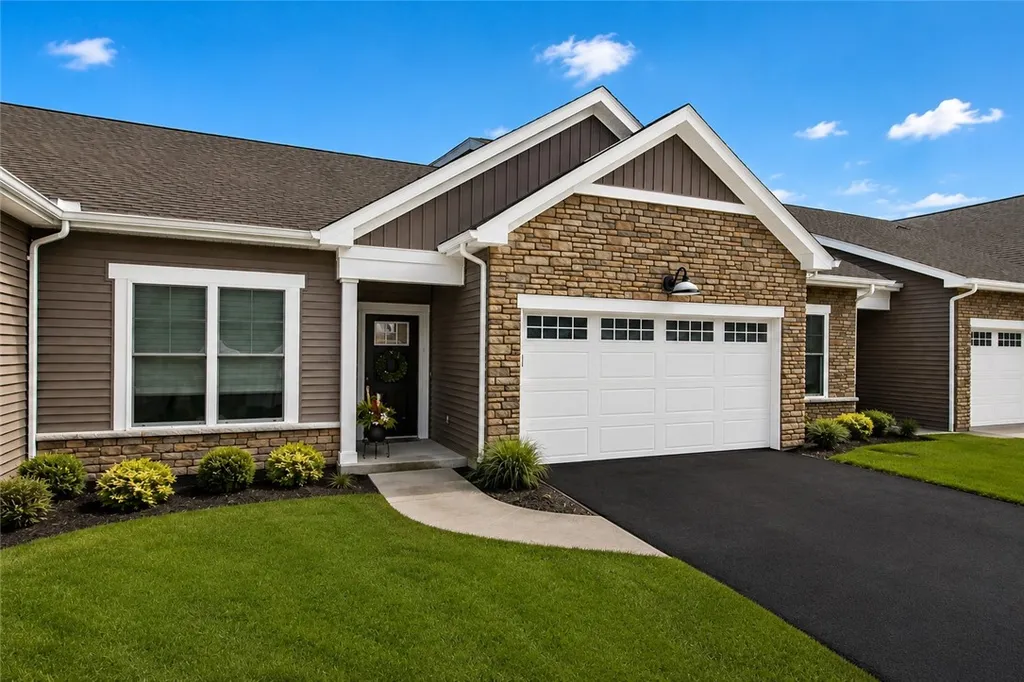 Property at 127 Cedarway Circle, Webster, NY 14580