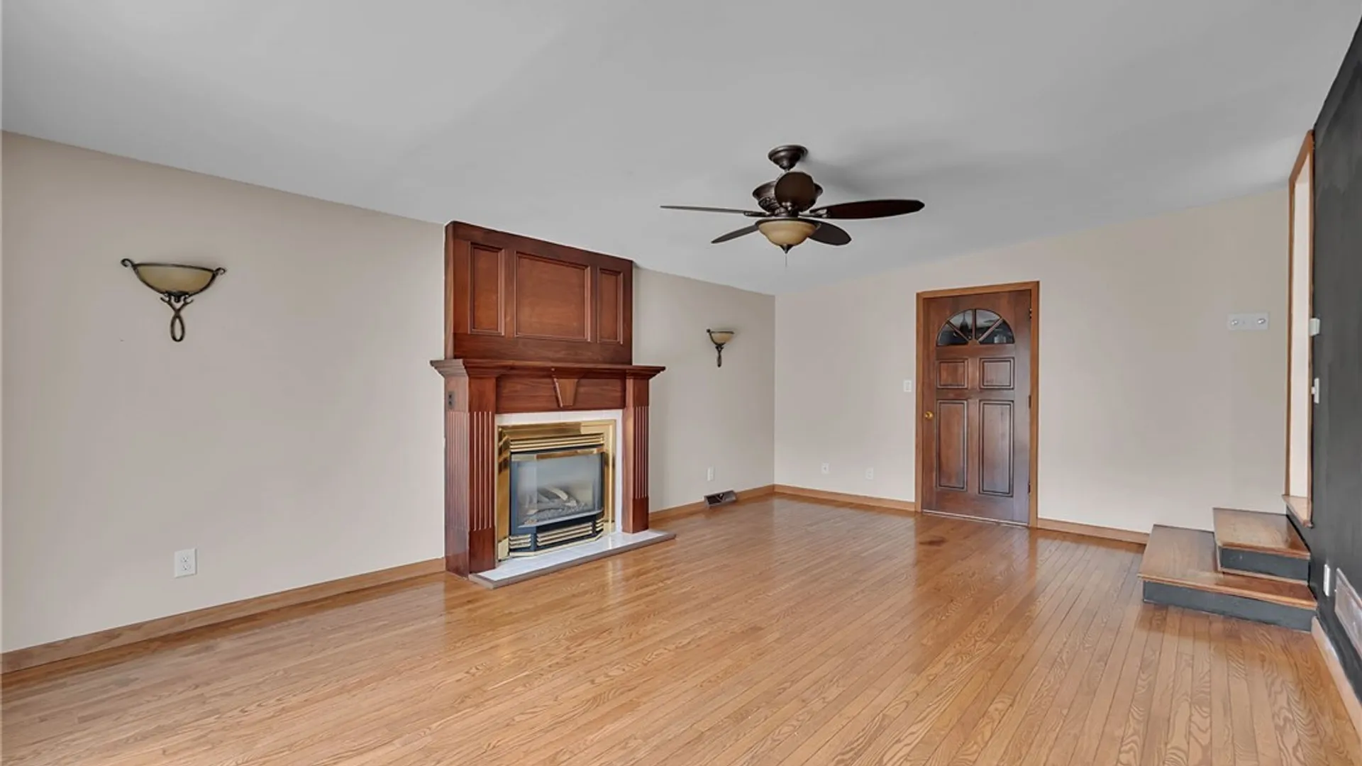 Property at 120 Nantucket Drive, Cheektowaga, NY 14225 6