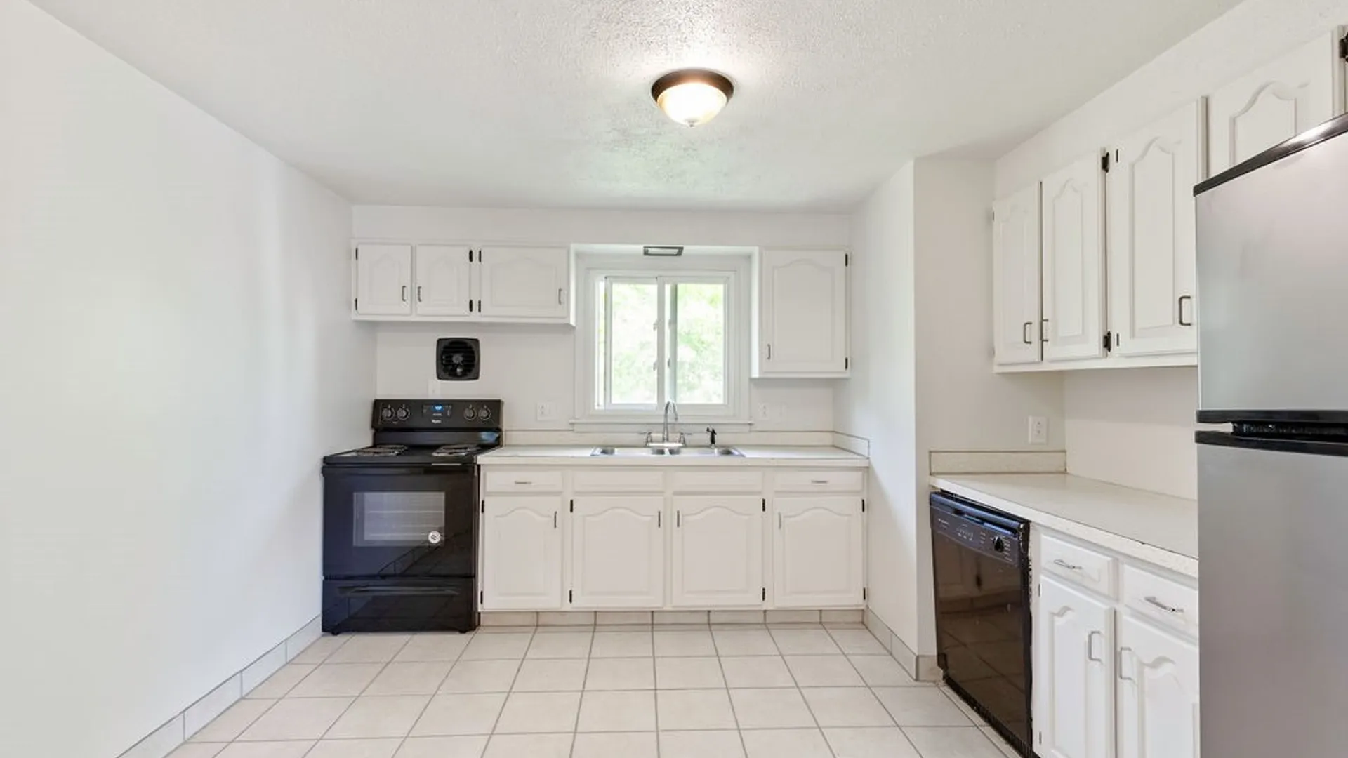 Property at 110 Wolcott Terrace, Syracuse, NY 13207 9