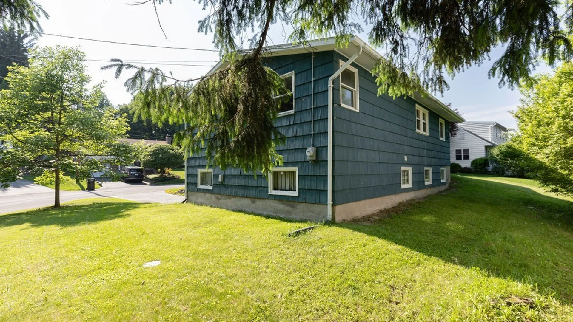 Property at 110 Wolcott Terrace, Syracuse, NY 13207 21
