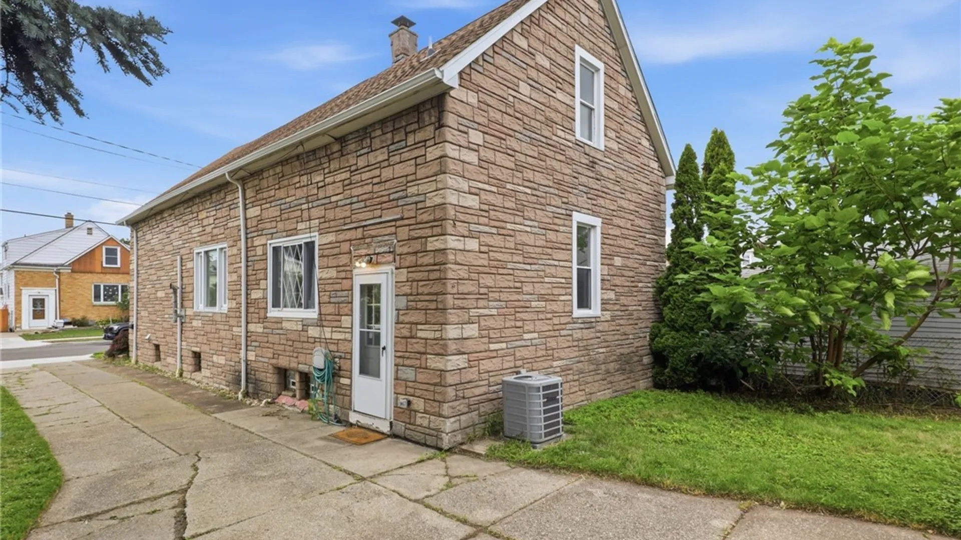 Property at 51 Pleasant Parkway, Cheektowaga, NY 14206 31