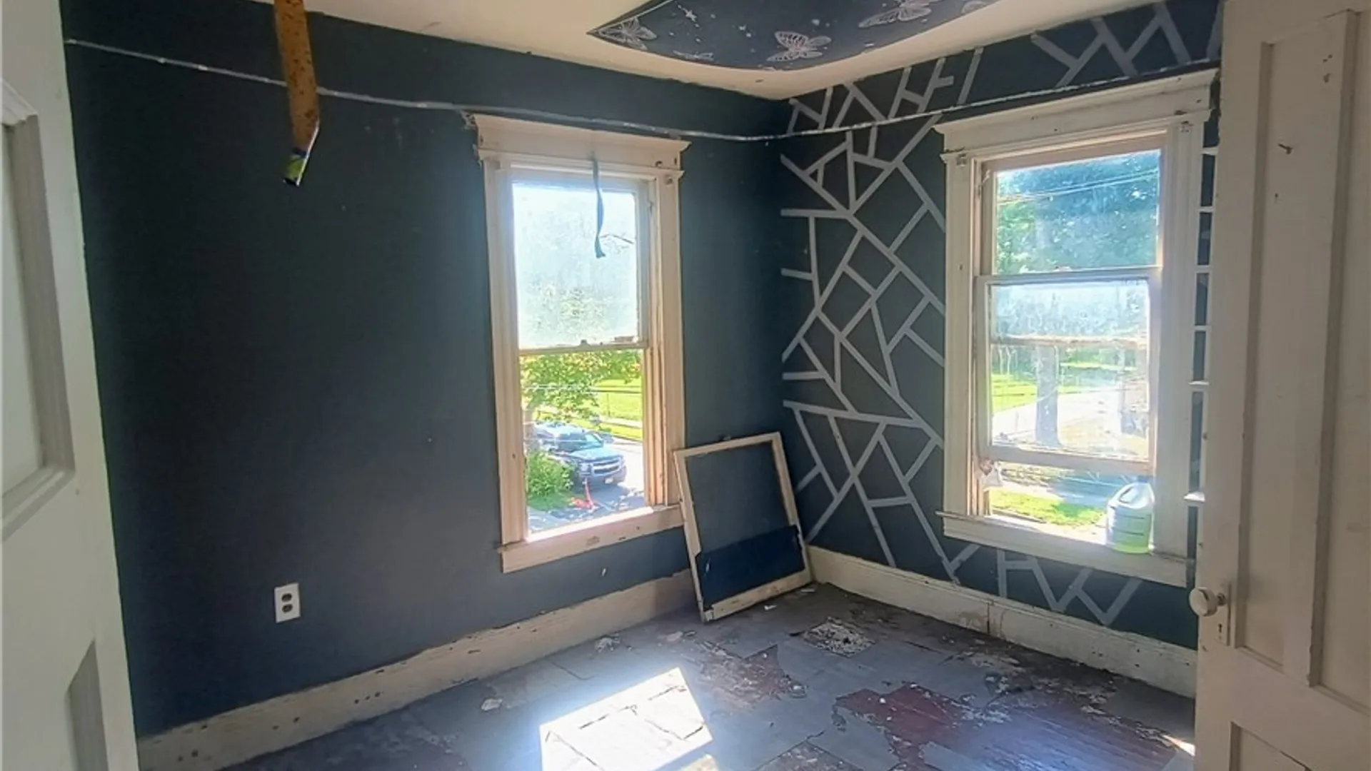 Property at 206 W Newell Street, Syracuse, NY 13205 5