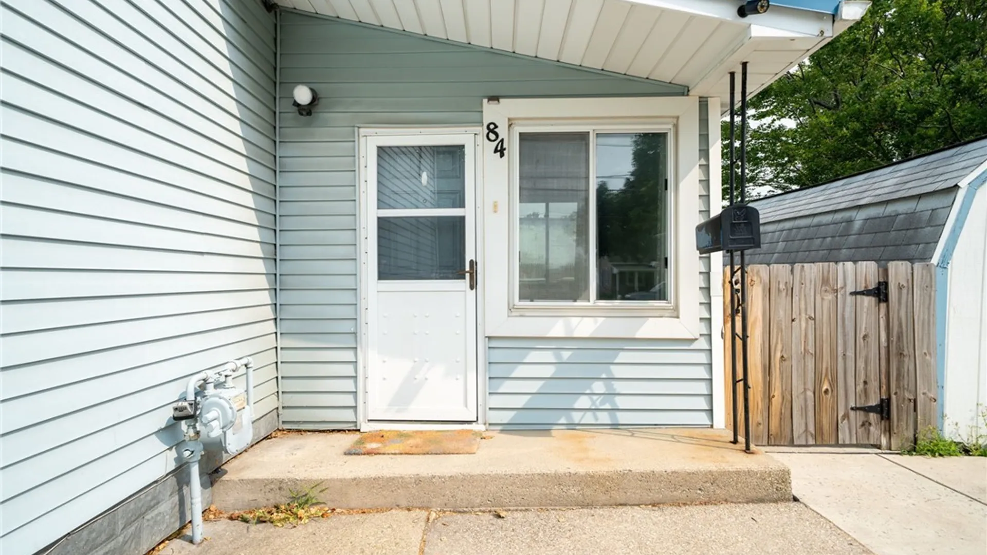 Property at 84 Chapel Avenue, Cheektowaga, NY 14225 4