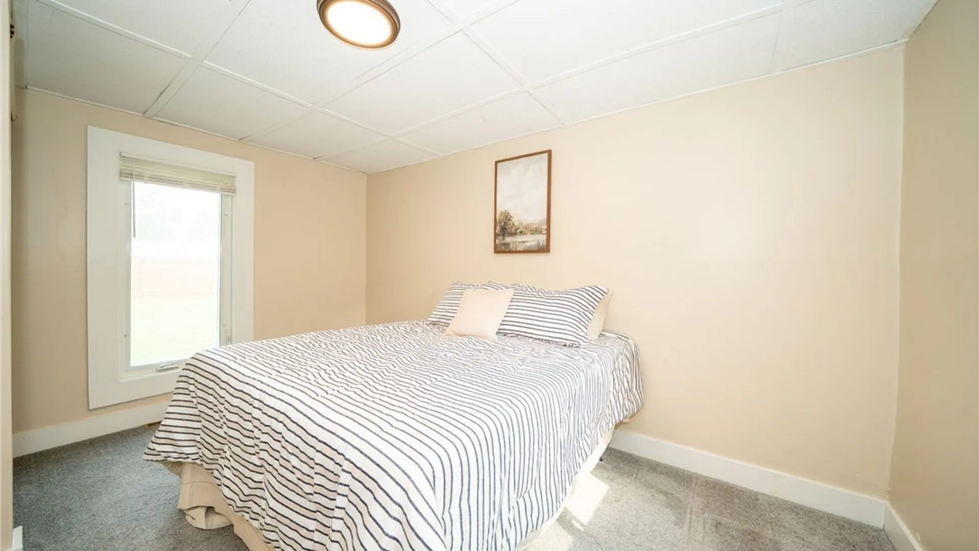 Property at 84 Chapel Avenue, Cheektowaga, NY 14225 24