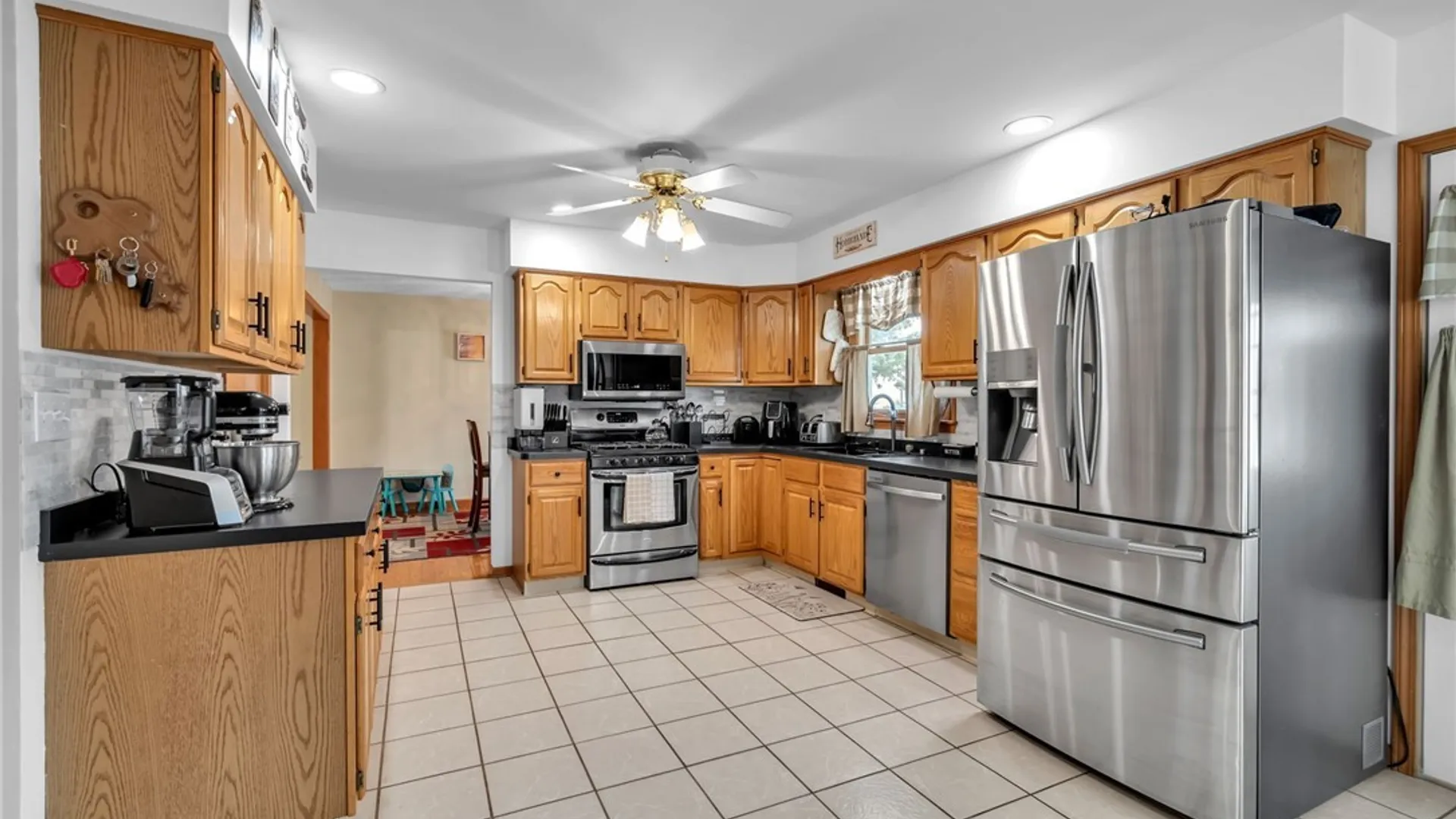 Property at 6989 Samantha Court, Wheatfield, NY 14304 13