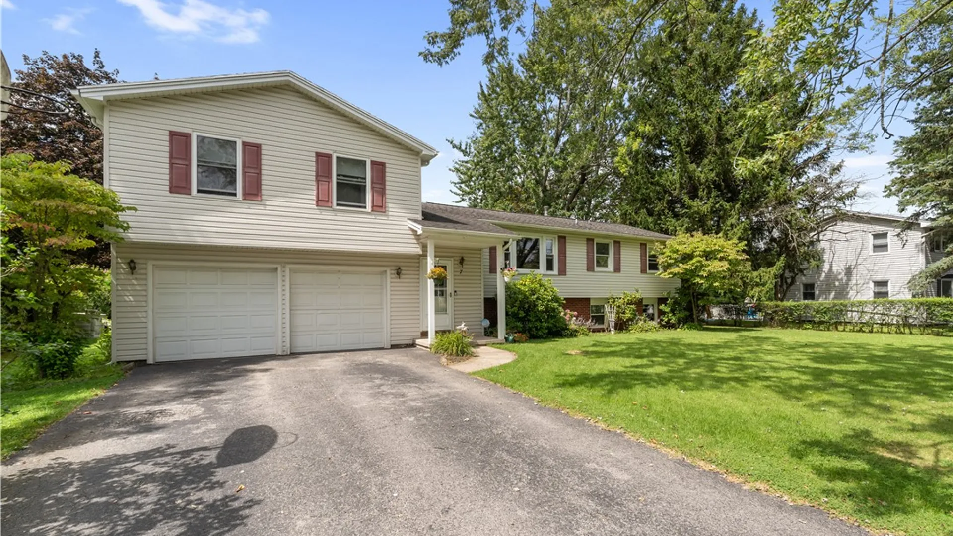 Property at 7 Havenwood Drive, Sweden, NY 14420 3