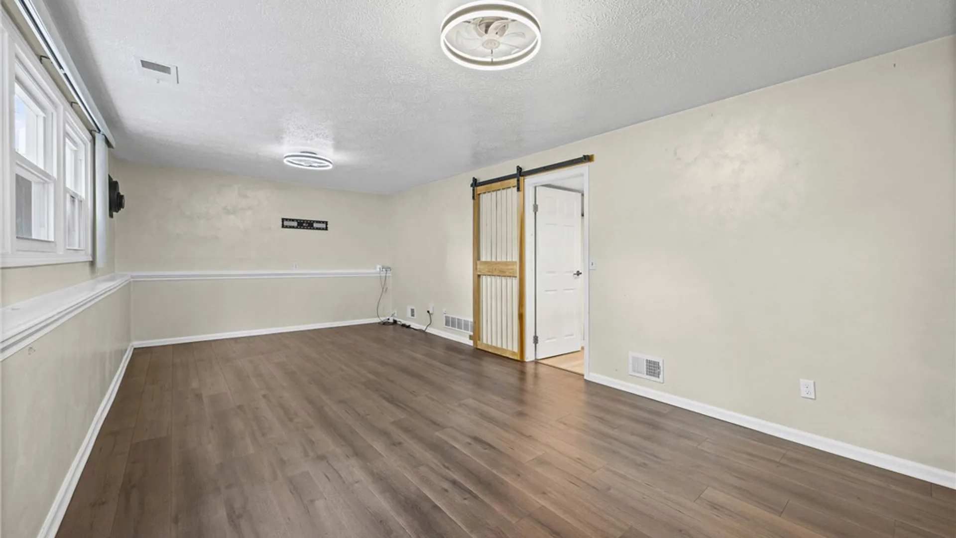 Property at 9 Chiswick Circle, Chili, NY 14624 27
