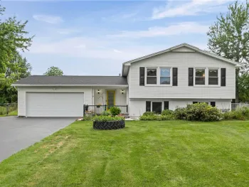 Property at 9 Chiswick Circle, Chili, NY 14624