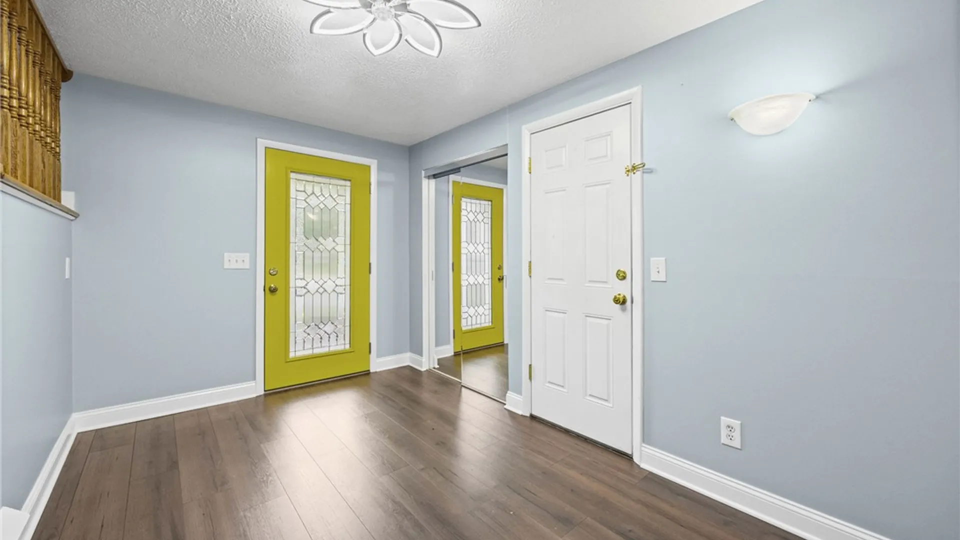Property at 9 Chiswick Circle, Chili, NY 14624 3