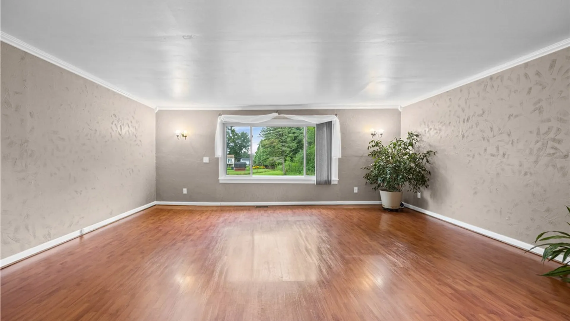 Property at 9 Chiswick Circle, Chili, NY 14624 33