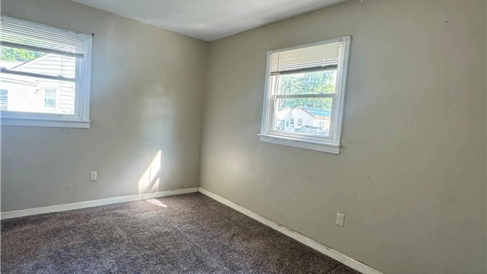 Property at 203 Anita Avenue, Salina, NY 13088 10
