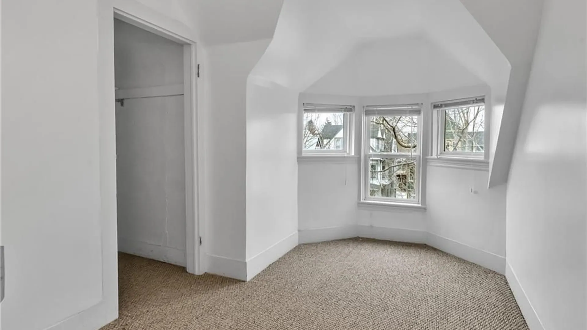 Property at 575 Upper Auburn Avenue, Buffalo, NY 14222 10