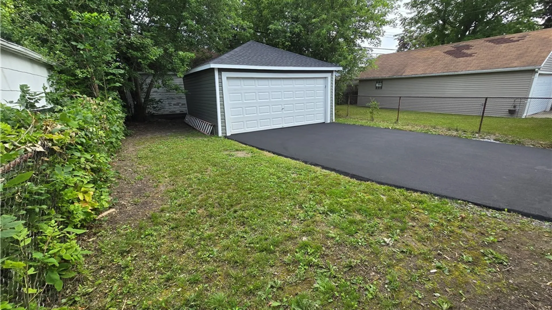 Property at 87 Eiseman Avenue, Tonawanda, NY 14217 5