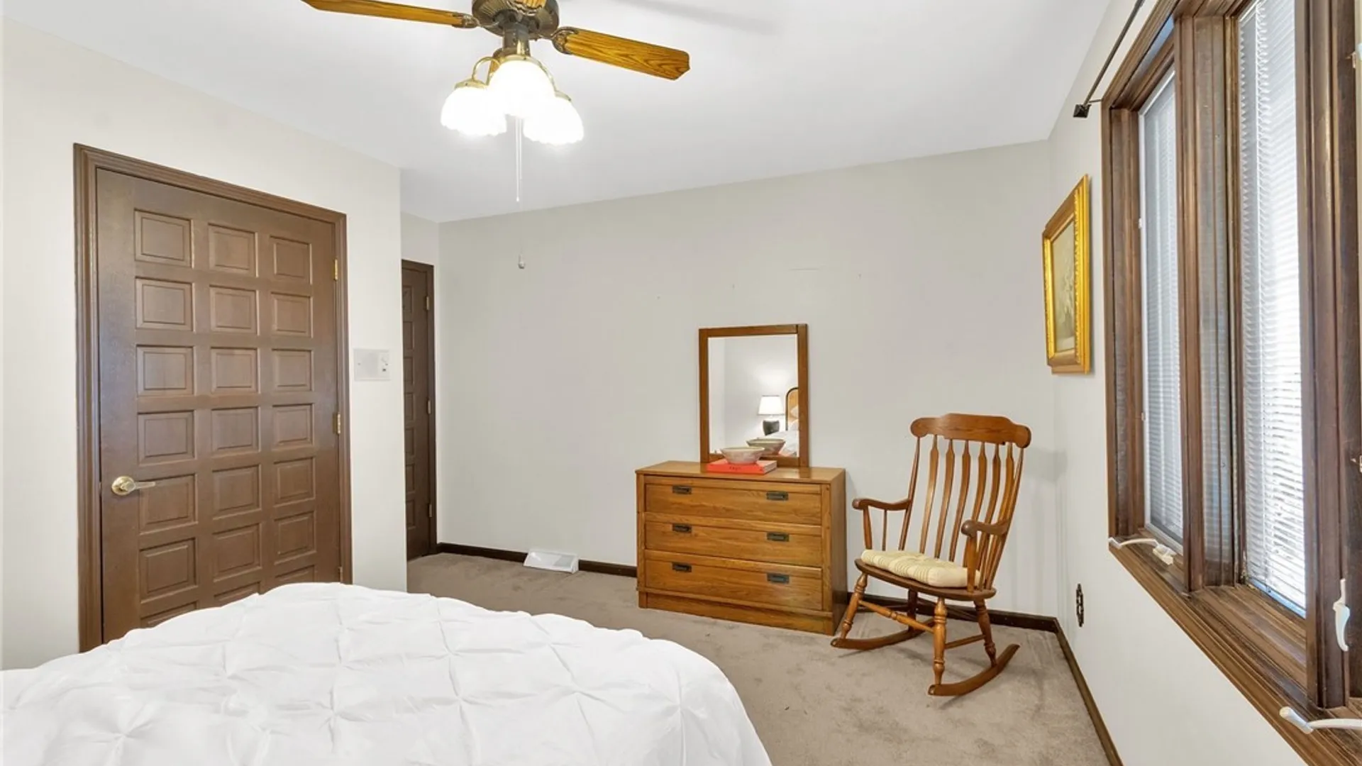 Property at 111 Windmill Road, West Seneca, NY 14218 37