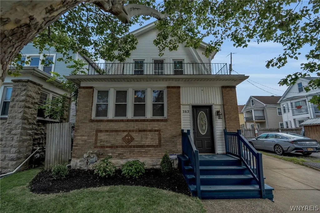 Property at 163 Taunton Place, Buffalo, NY 14216