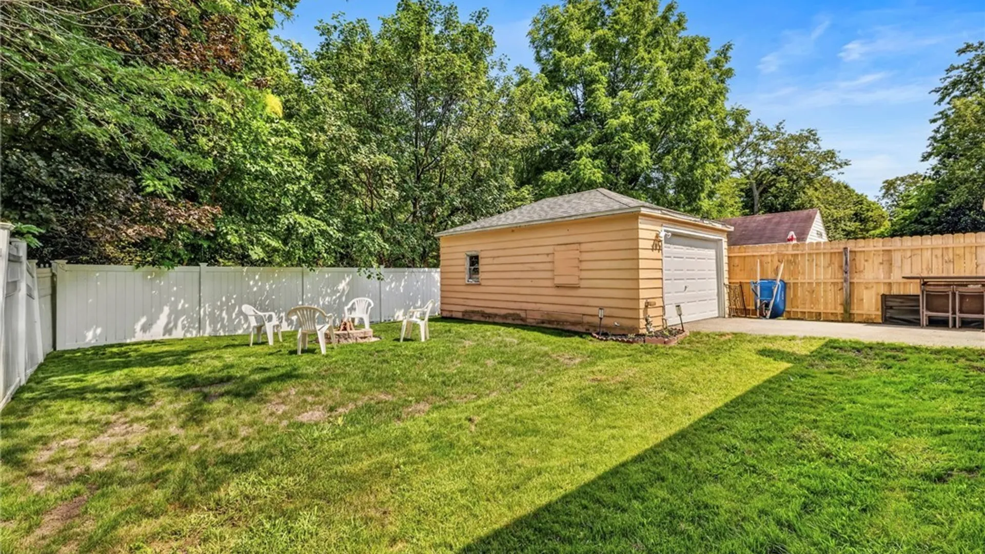 Property at 927 88th Street, Niagara Falls, NY 14304 24