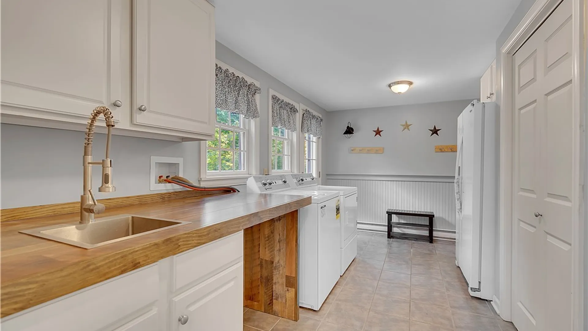 Property at 4 Fawn Terrace, Orchard Park, NY 14127 15