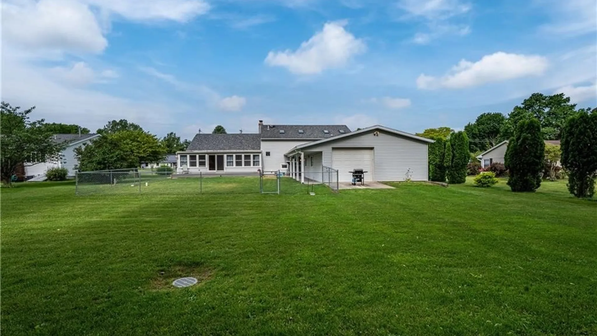 Property at 4257 Freeman Road, Royalton, NY 14105 9