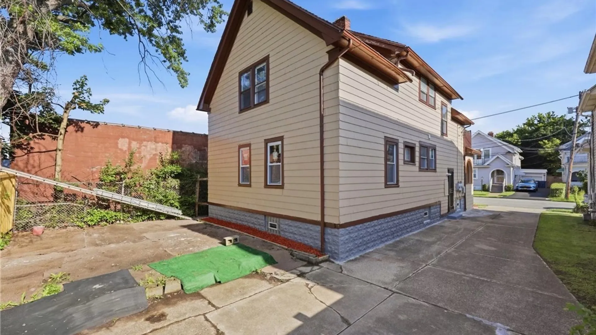 Property at 19 Martha Avenue, Buffalo, NY 14215 28