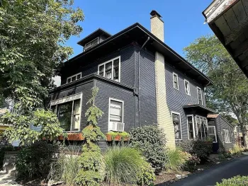 Property at 21 Parkside Avenue, Buffalo, NY 14214