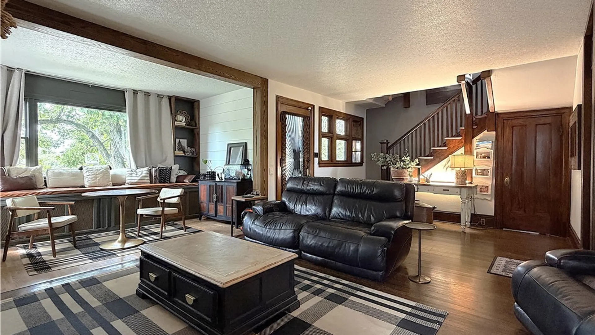 Property at 21 Parkside Avenue, Buffalo, NY 14214 5