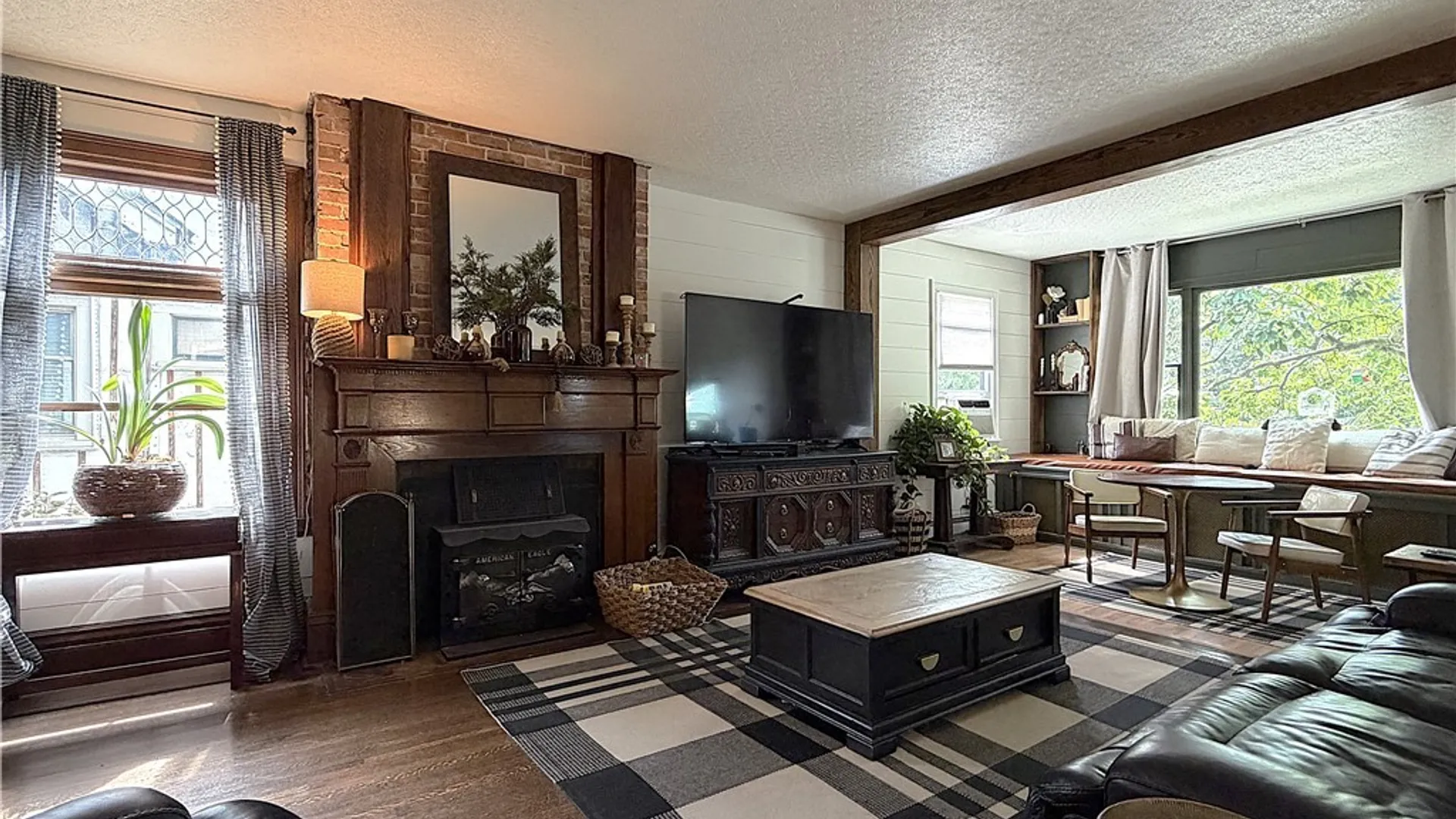Property at 21 Parkside Avenue, Buffalo, NY 14214 7