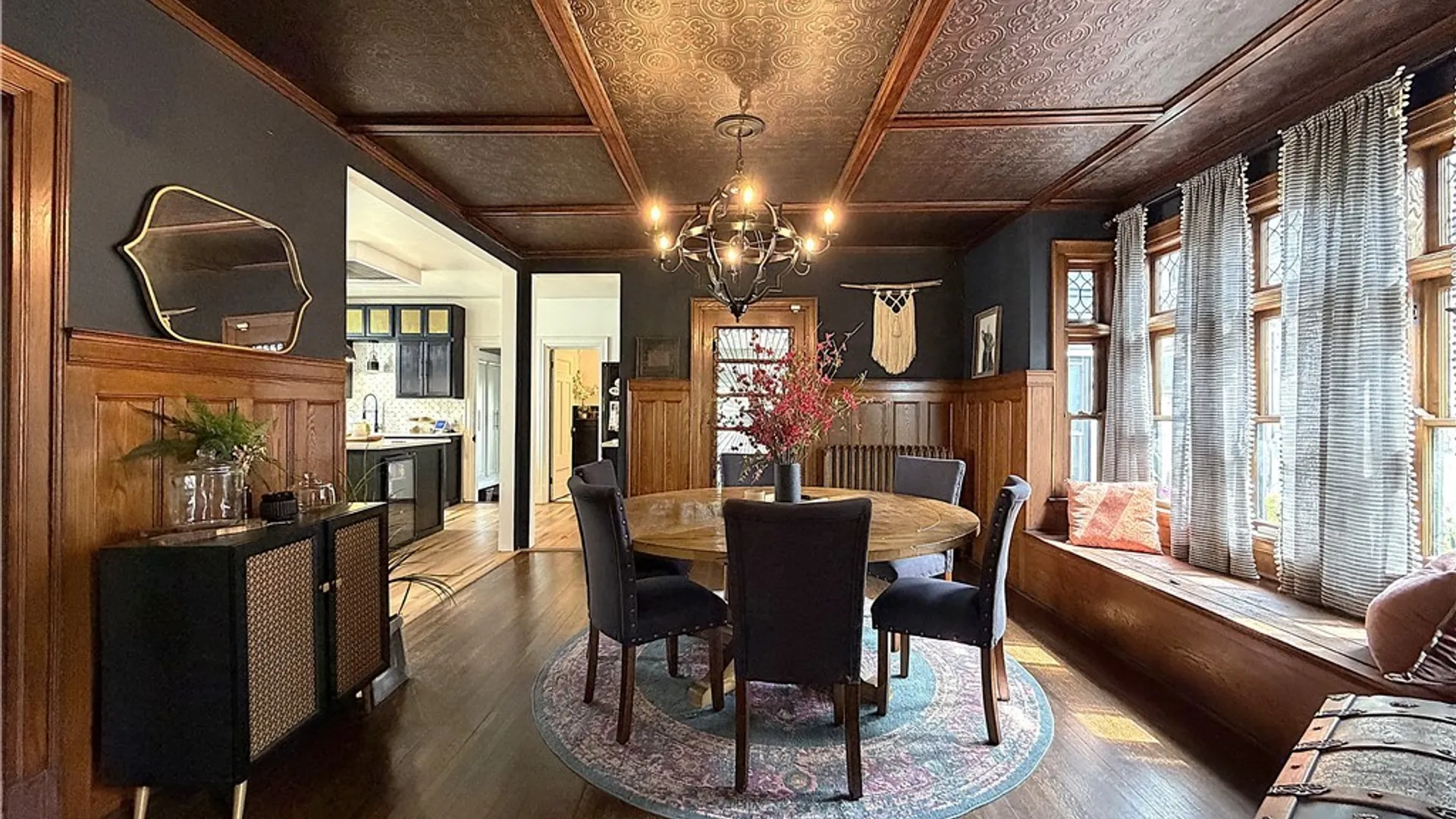 Property at 21 Parkside Avenue, Buffalo, NY 14214 10