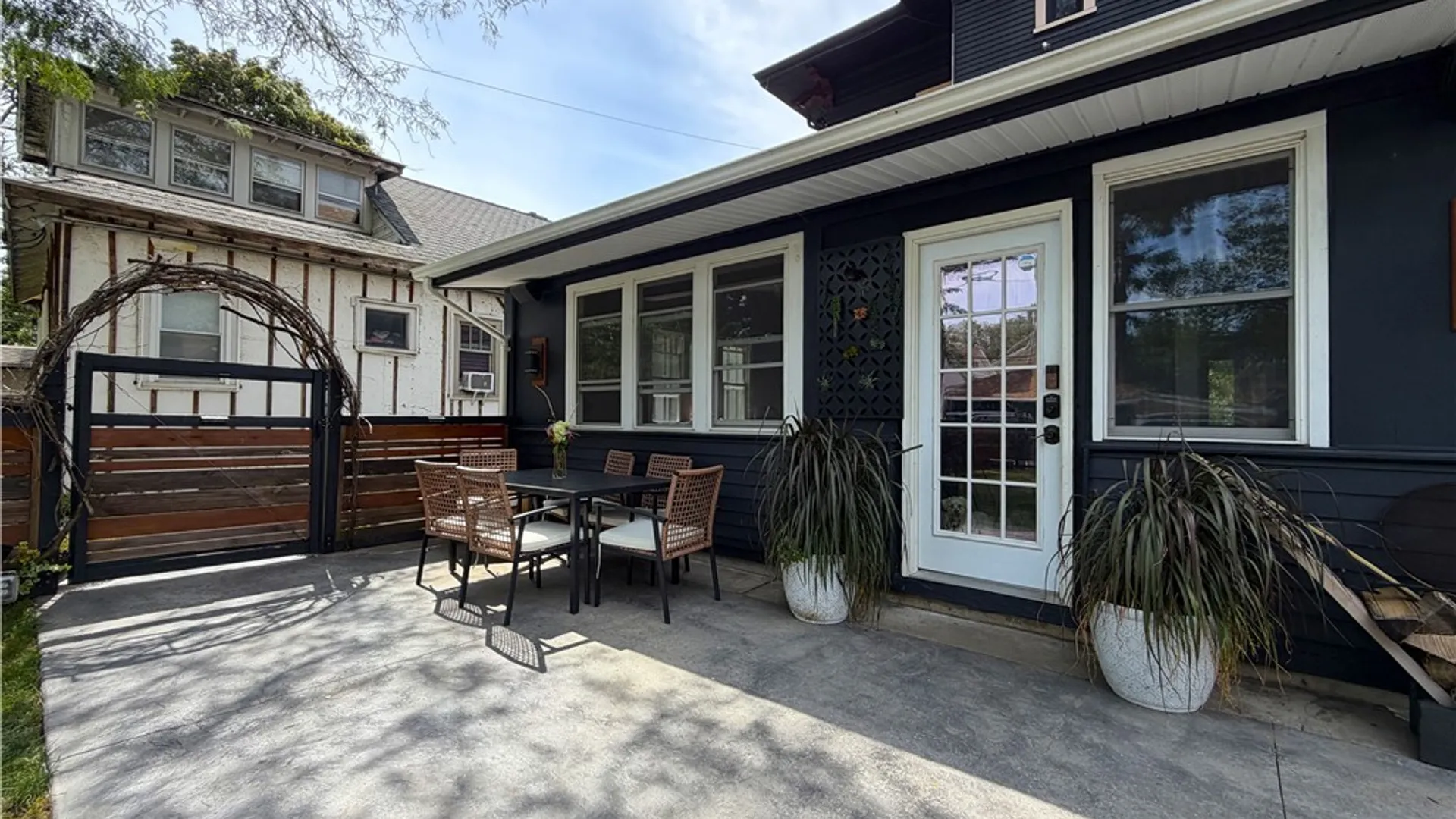 Property at 21 Parkside Avenue, Buffalo, NY 14214 46